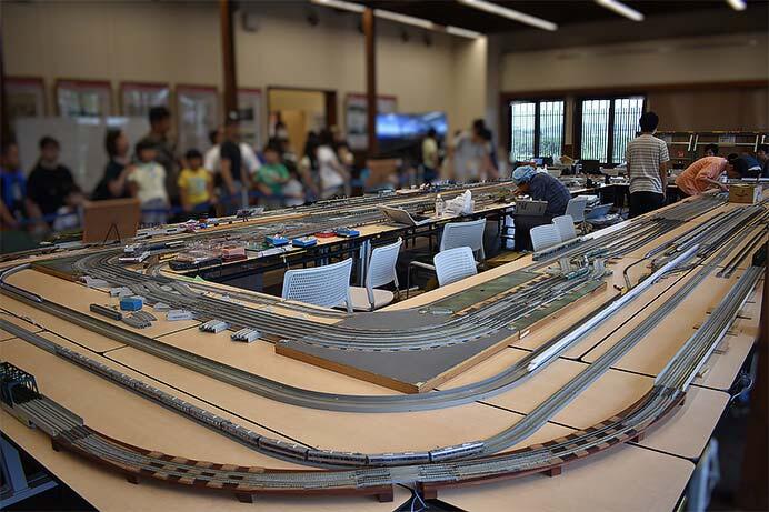 「Nゲージ鉄道模型公開運転会」を淀川河川公園さくらであい館で開催