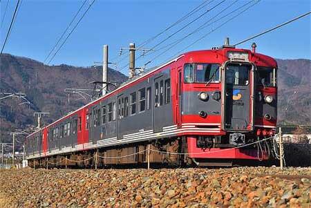 しなの鉄道，臨時列車「ありがとうS4・S10編成 卒業記念号」を運転