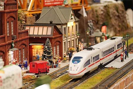 ヒルトン大阪で「ヒルトン・クリスマス・トレイン」実施