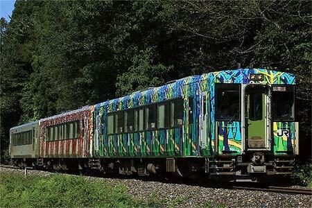 鉄道博物館で「鉄道を彩る、異彩のアート」開催