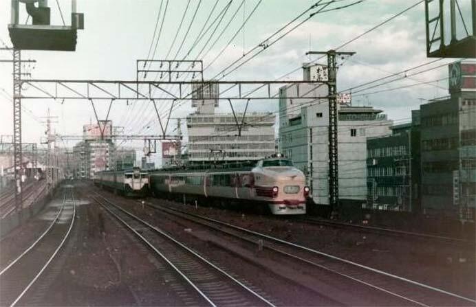 京都鉄道博物館で，収蔵写真展「1970年代の鉄道風景」開催