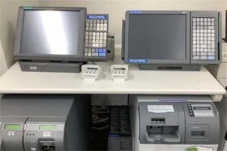 左側：MR52N型，右側：ME-4型