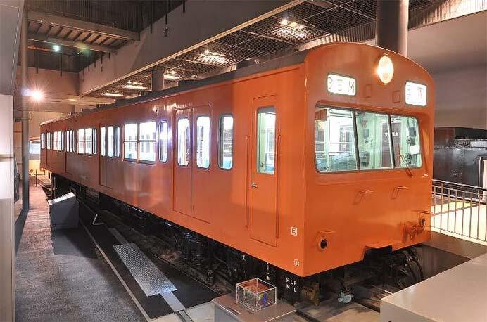 鉄道博物館でクモハ101形(101系)の運転室を公開