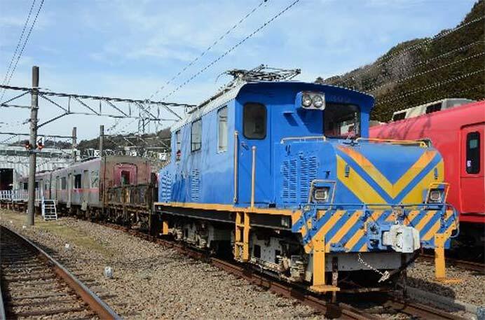 電気機関車 EL303号
