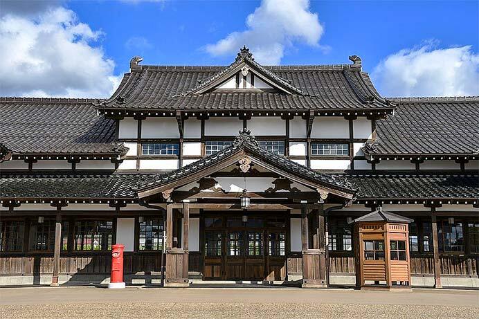 長浜鉄道スクエアで企画展「歴史的駅舎の魅力展 ~市民に愛される鉄道遺産たち~」開催