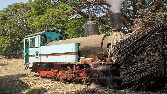 インドネシアの無火蒸気機関車