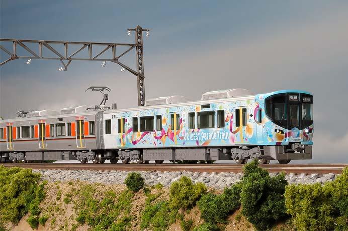 「TOMIX製オリジナルNゲージ クモハ322形（JR WEST Parade Train）」
